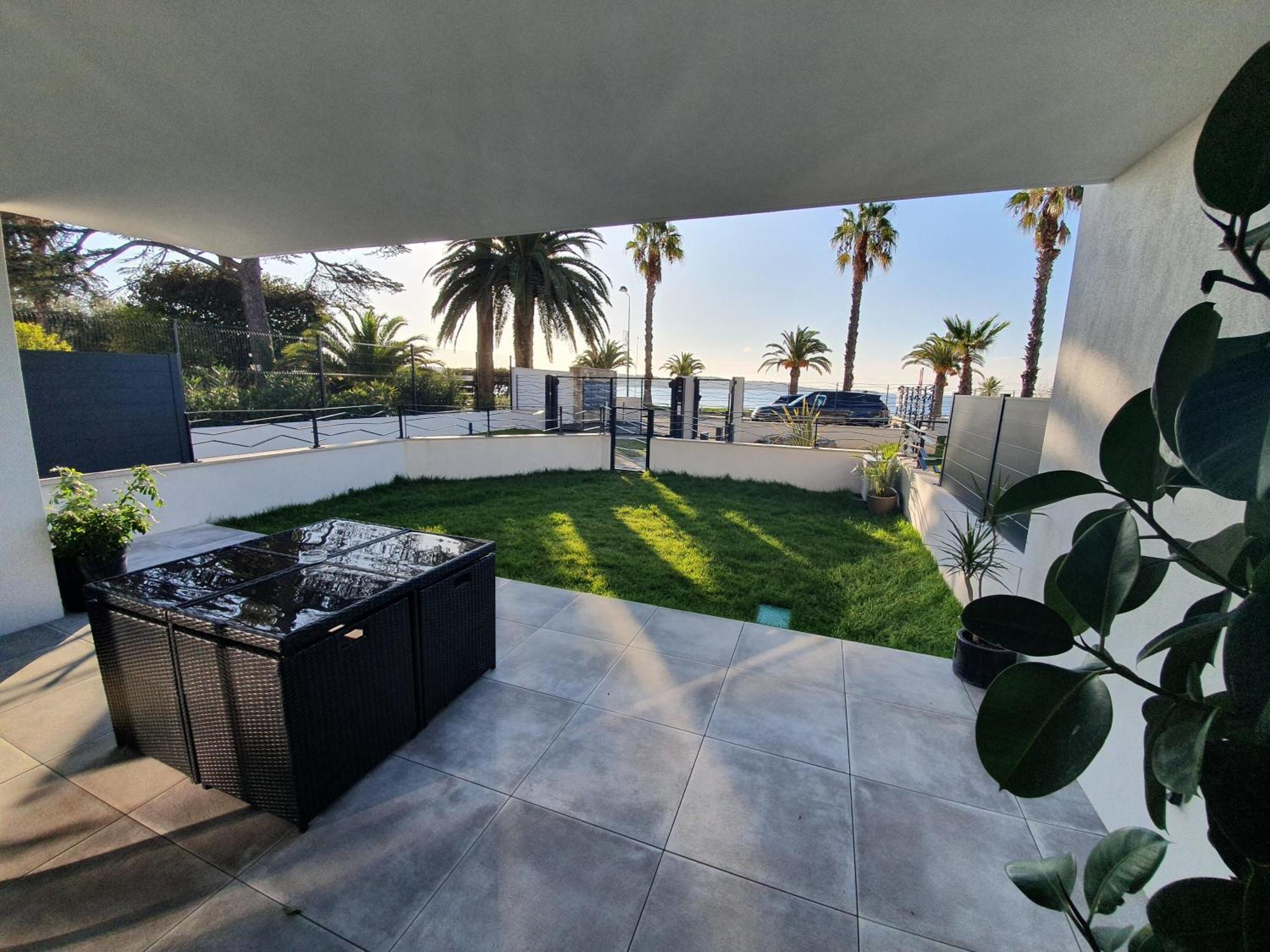 T3 Neuf Avec Terrasse Et Jardin Face A La Mer Bandol Exterior foto
